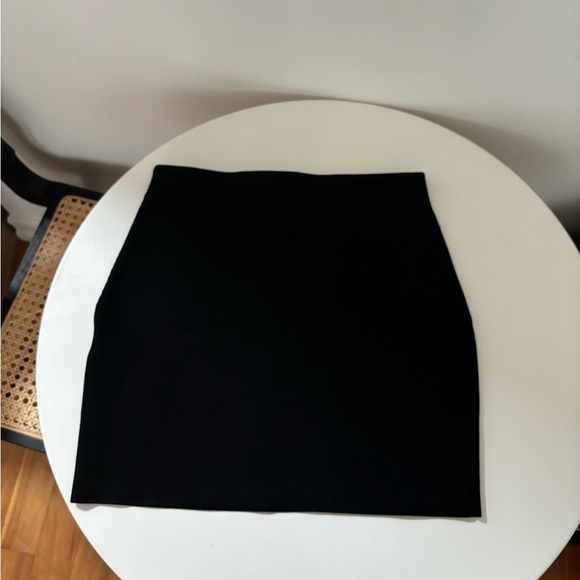 Cos Black Stretch Mini Skirt (new without tags) - Picture 4 of 7